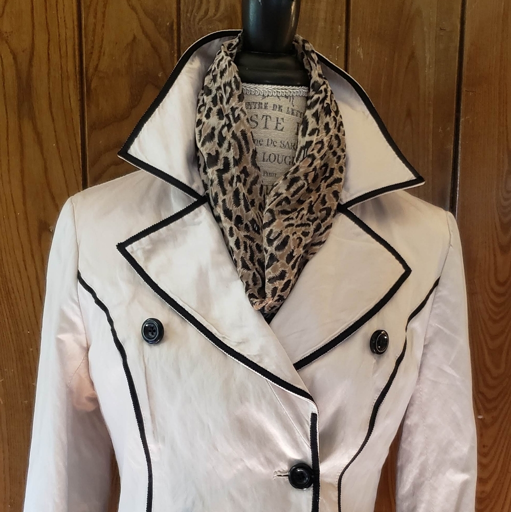 WHITE HOUSE BLACK MARKET Lnwot Women's double-breasted jacket size S tan black